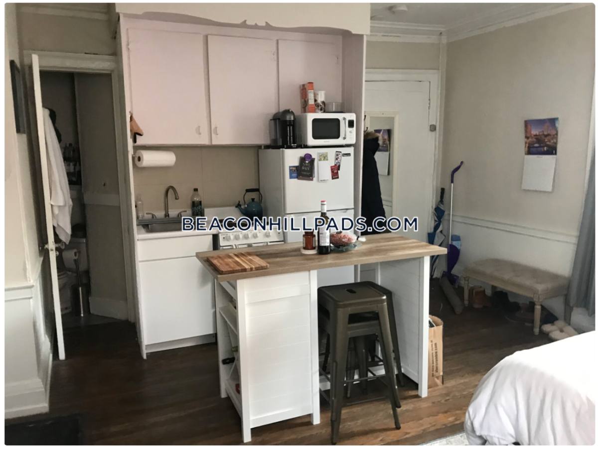 Apartment for rent at 58 Anderson St #4, Boston, MA 02114