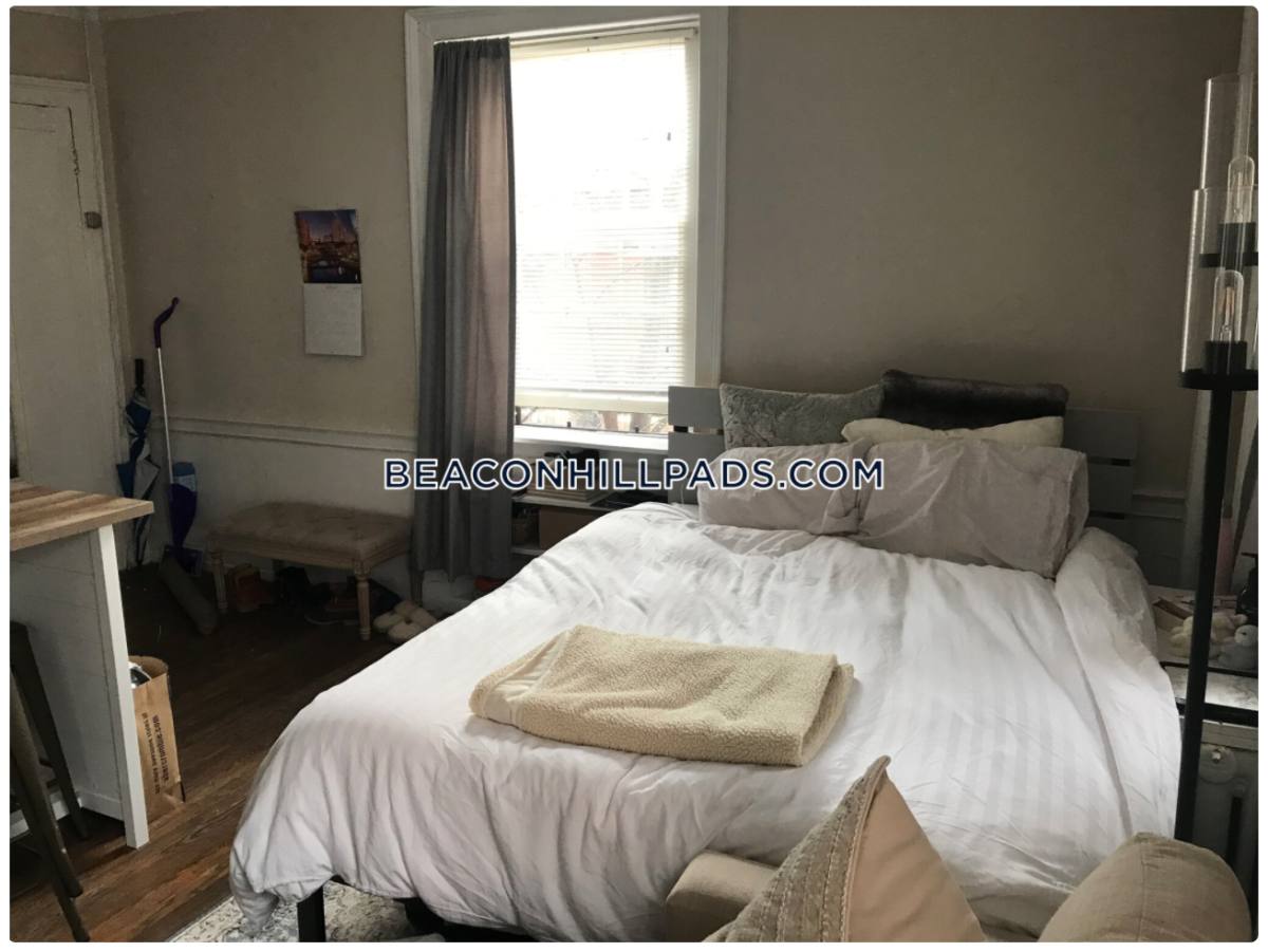 Apartment for rent at 58 Anderson St #4, Boston, MA 02114