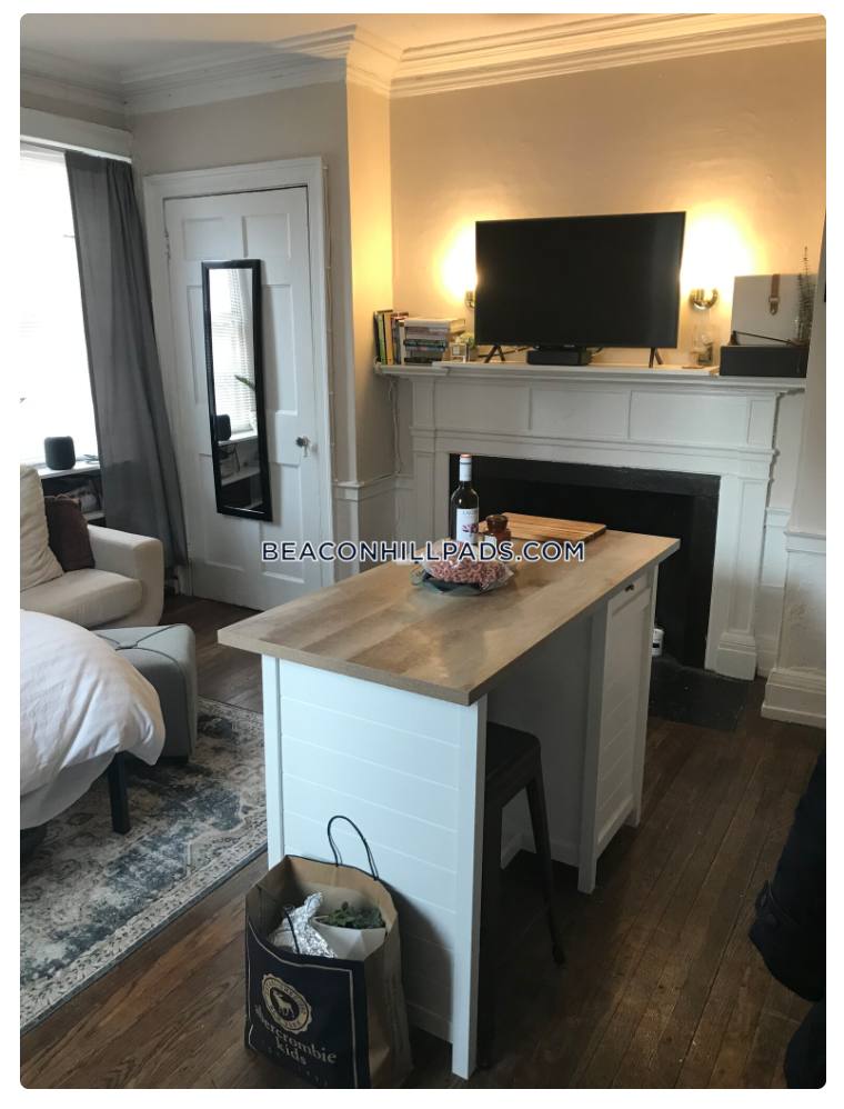 Apartment for rent at 58 Anderson St #4, Boston, MA 02114