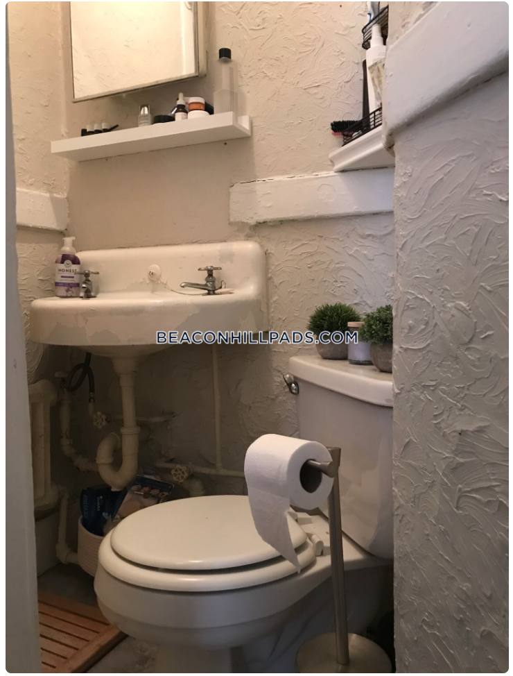 Apartment for rent at 58 Anderson St #4, Boston, MA 02114