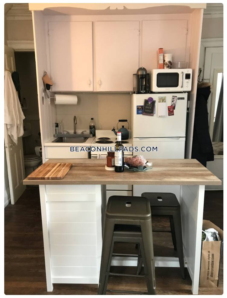 Apartment for rent at 58 Anderson St #4, Boston, MA 02114