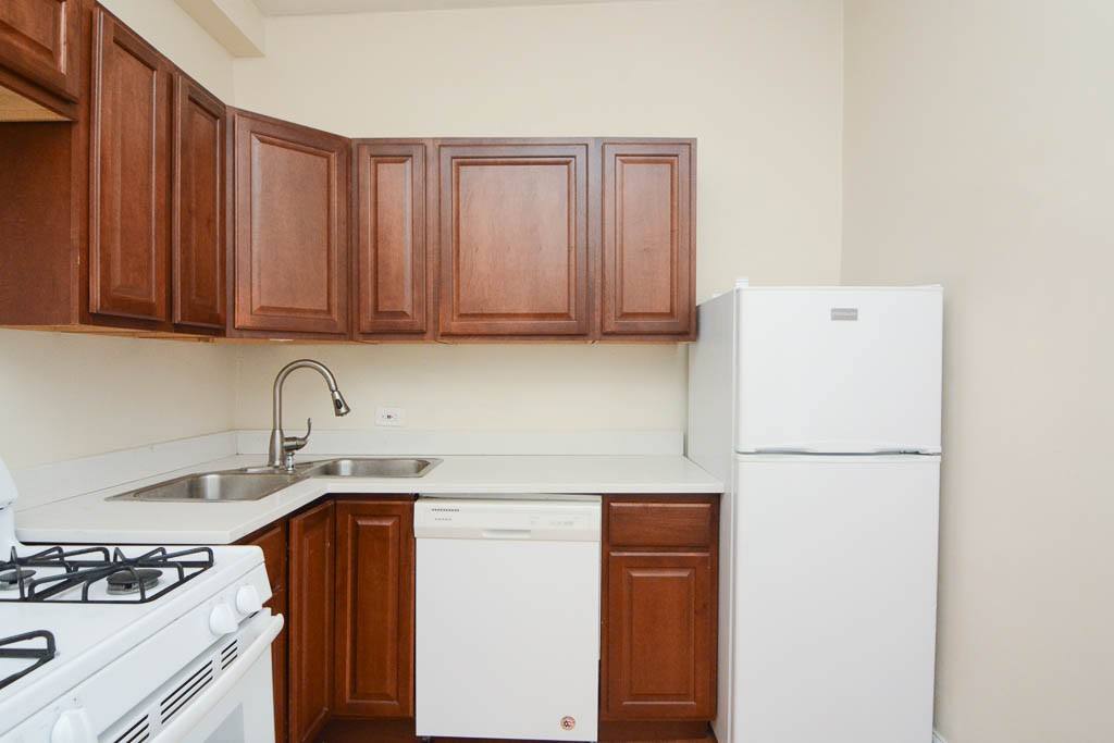 Apartment for rent at 2347 24th Place #R5, Chicago, IL 60608