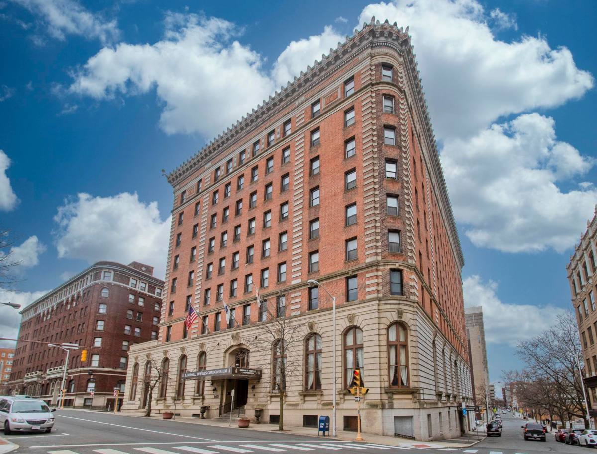 Apartment for rent at 140 Chestnut St, Springfield, MA 01103