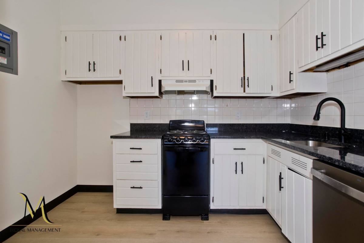Apartment for rent at 140 Chestnut St, Springfield, MA 01103