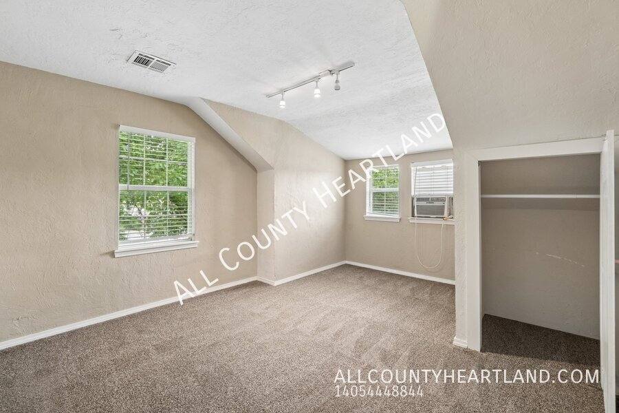 House for rent at 2109 NW 31st St, Oklahoma City, OK 73112