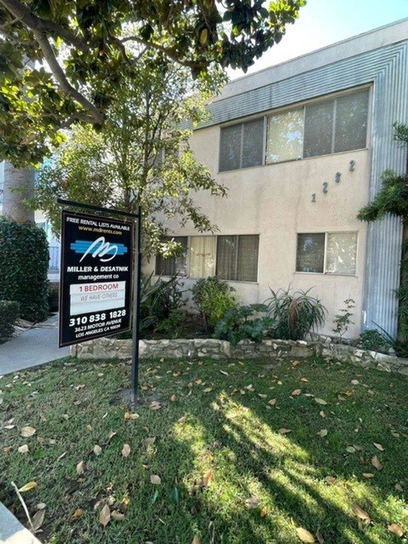 Apartment for rent at 1232 Euclid St, Santa Monica, CA 90404