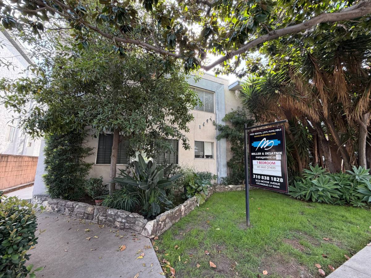 Apartment for rent at 1232 Euclid St, Santa Monica, CA 90404