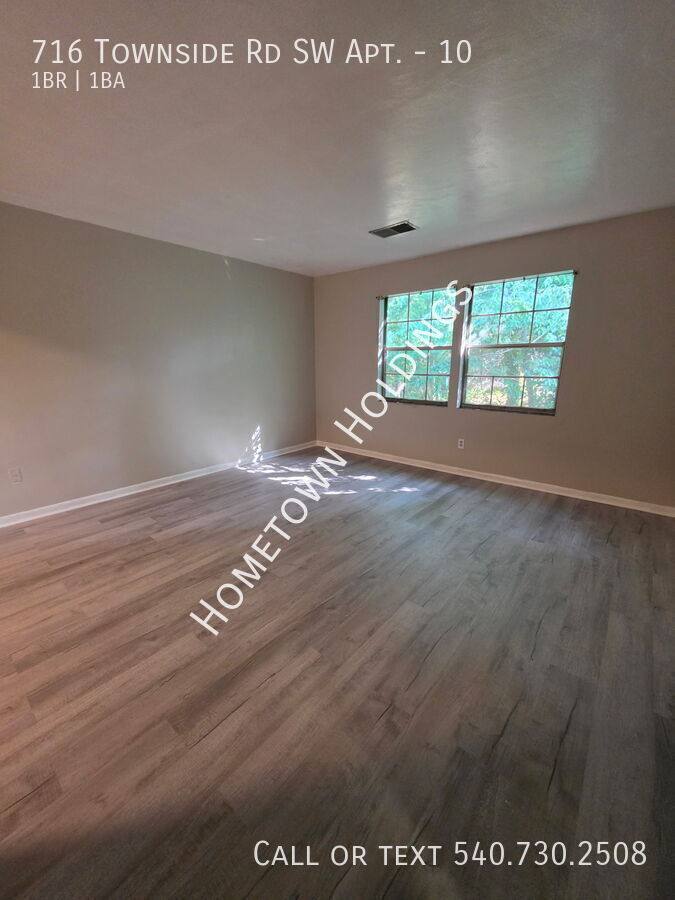 Apartment for rent at 716 Townside Rd SW #10, Roanoke, VA 24014