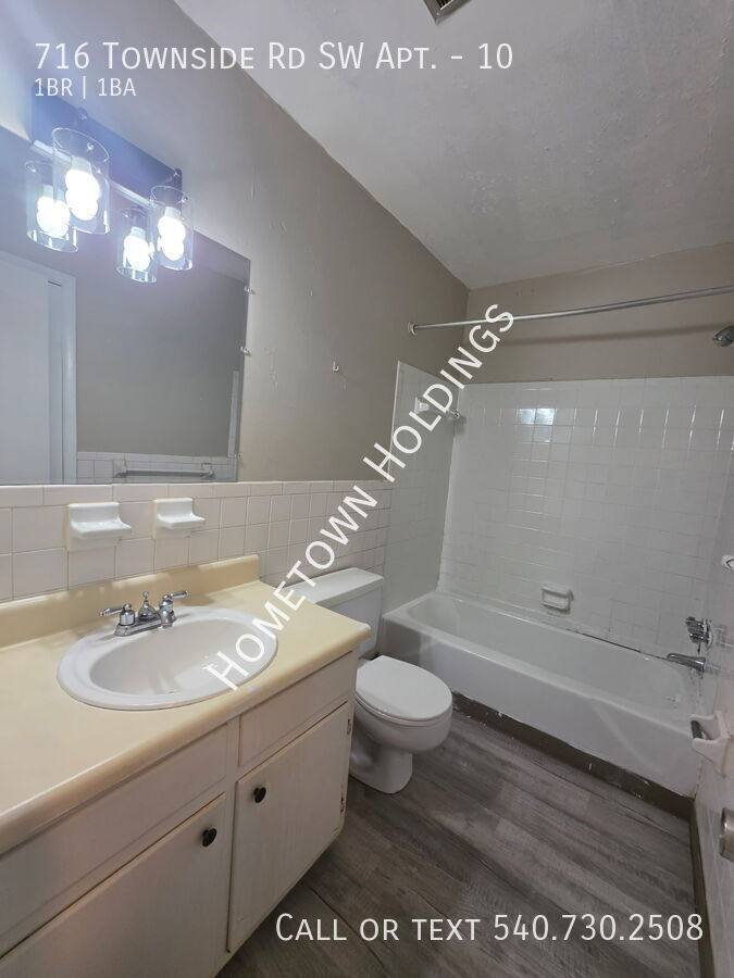 Apartment for rent at 716 Townside Rd SW #10, Roanoke, VA 24014