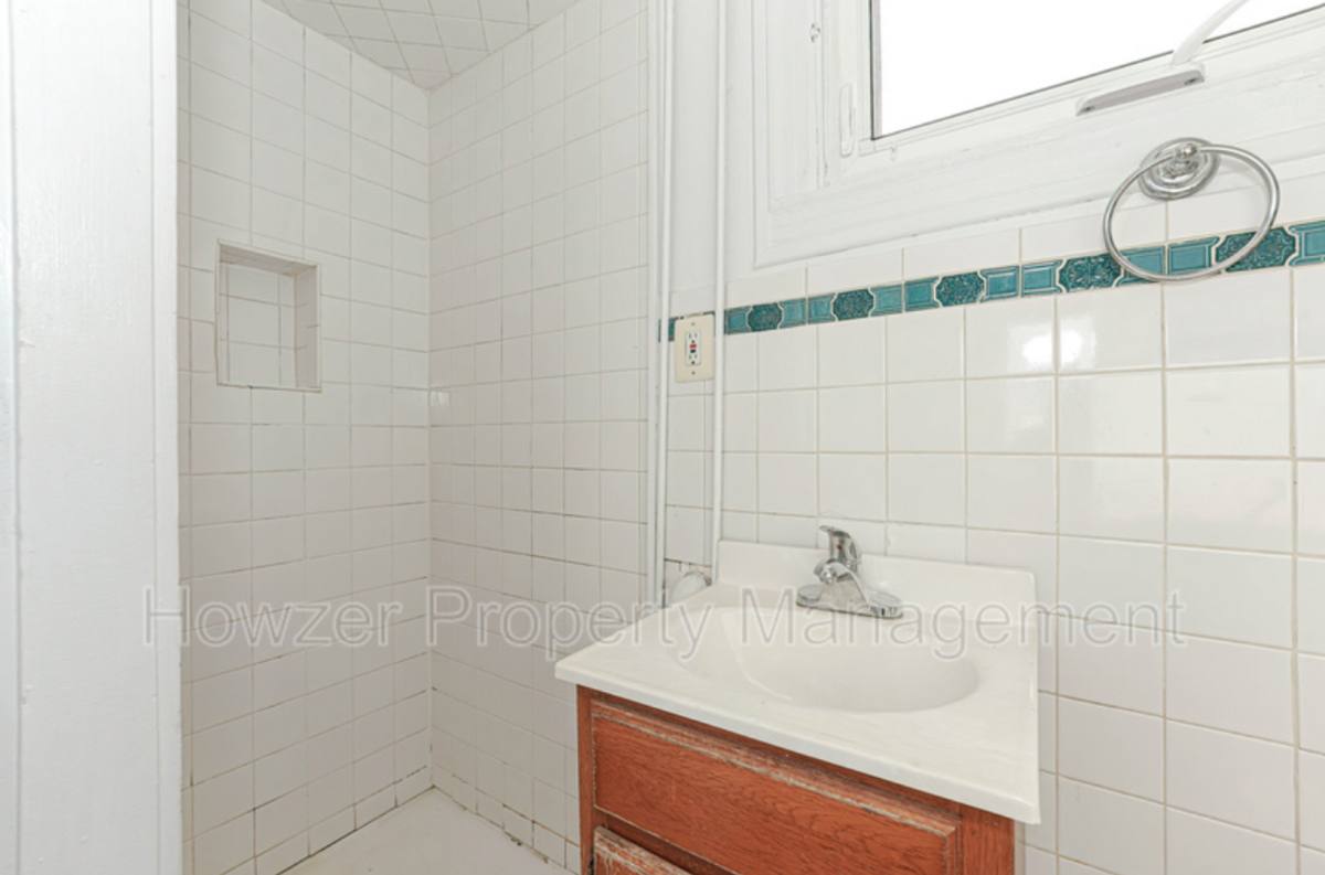 Apartment for rent at 6 S Water St, Onset, MA 02558