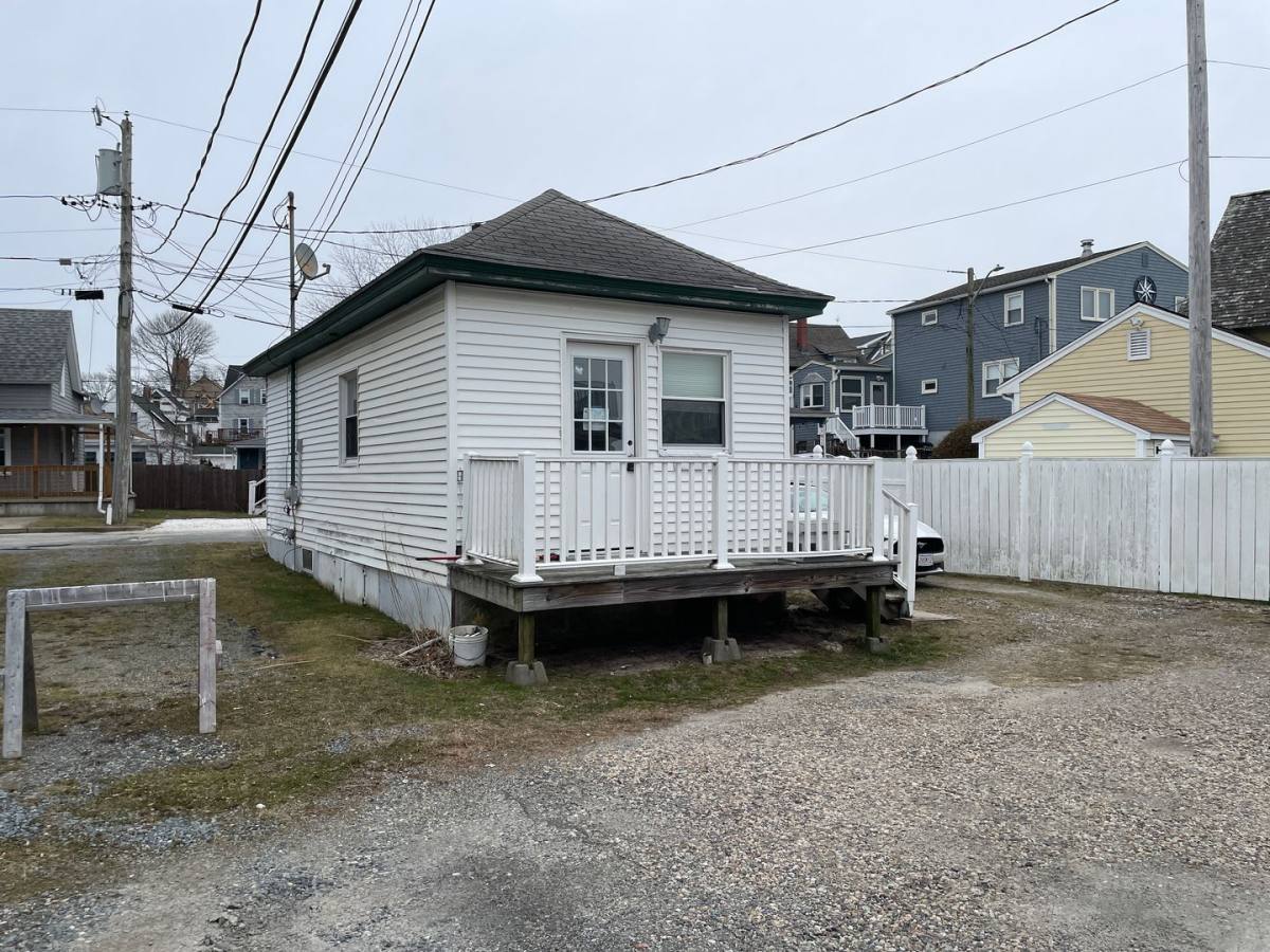 Apartment for rent at 6 S Water St, Onset, MA 02558