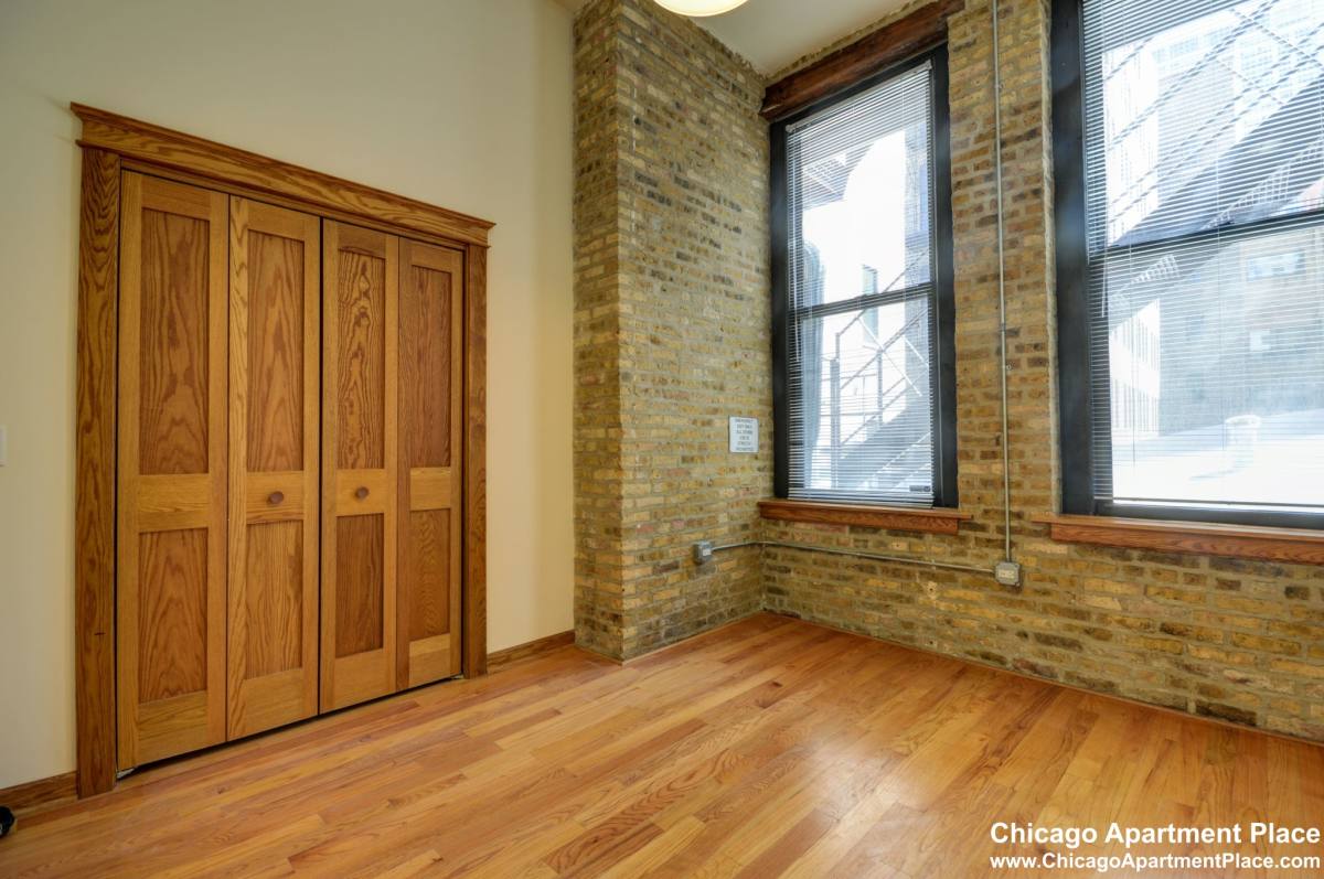 Apartment for rent at 123 N Jefferson #2R, Chicago, IL 60661