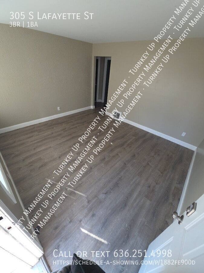 House for rent at 305 S Lafayette St, Florissant, MO 63031