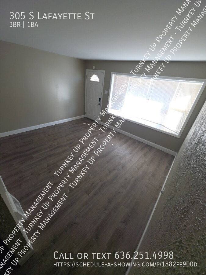 House for rent at 305 S Lafayette St, Florissant, MO 63031