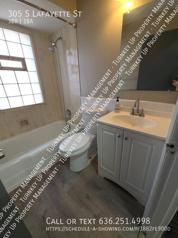 House for rent at 305 S Lafayette St, Florissant, MO 63031