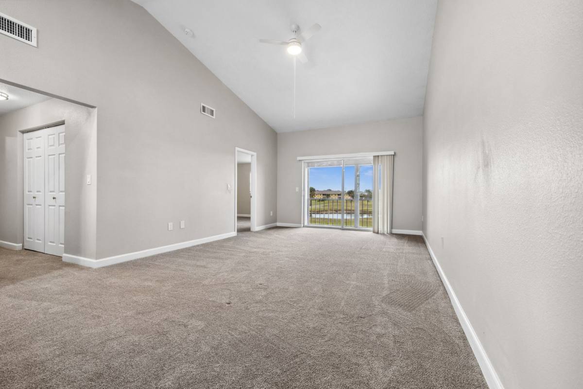 Apartment for rent at 1350 Rio De Janeiro Ave, Punta Gorda, FL 33983