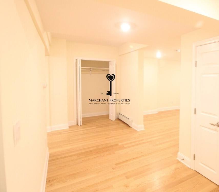 Apartment for rent at 17 Green St #2, Brookline, MA 02446