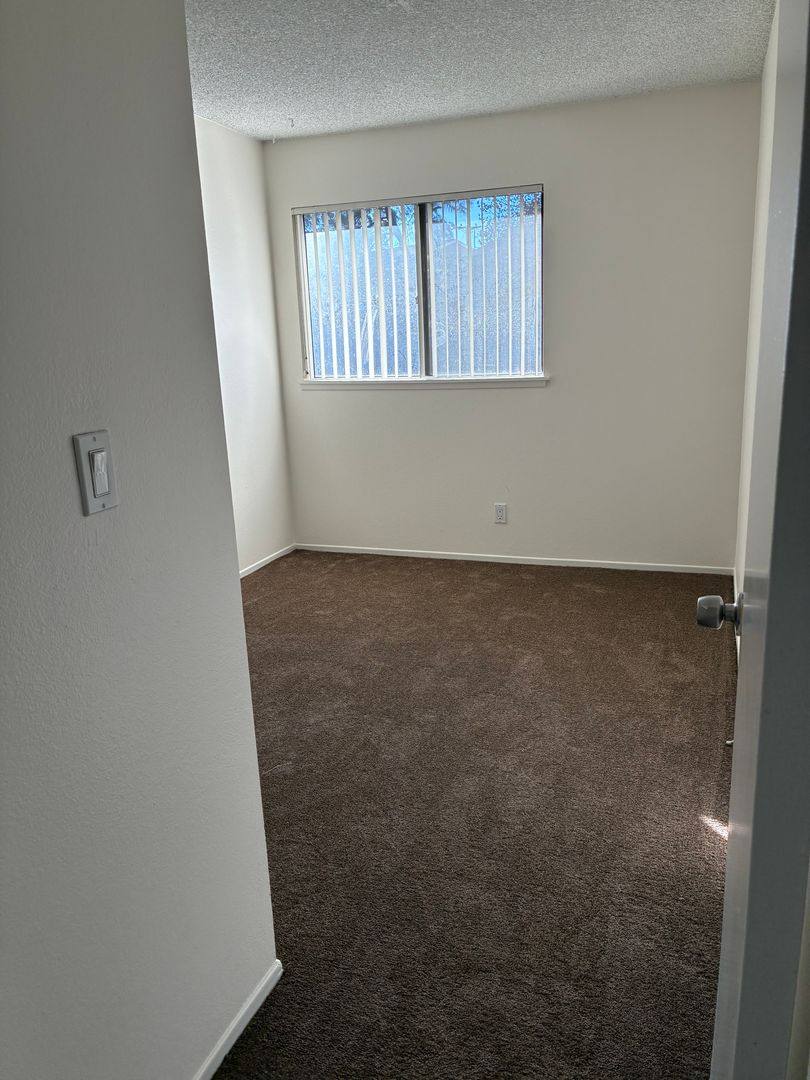 Apartment for rent at 27077 Hidaway Ave, Canyon Country, CA 91351