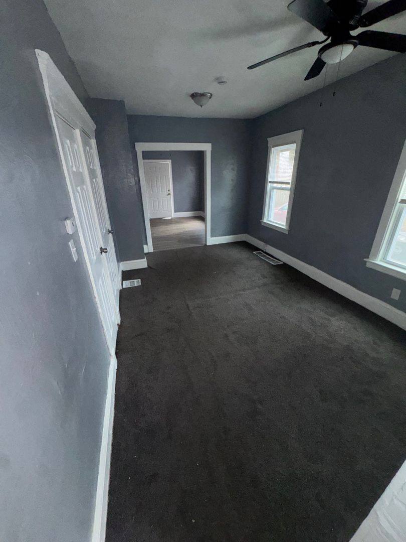 Apartment for rent at 3668 W 48th St, Cleveland, OH 44102