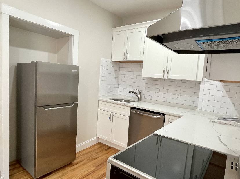 Apartment for rent at 13 Anderson St #2, Boston, MA 02114