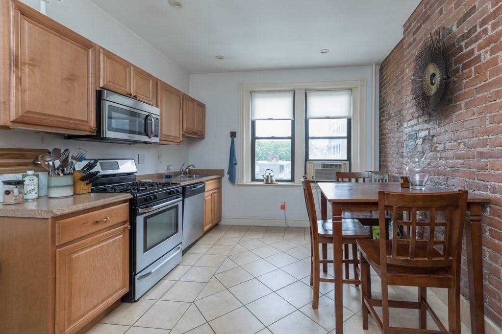 Apartment for rent at 65 Berkeley St #2, Boston, MA 02116