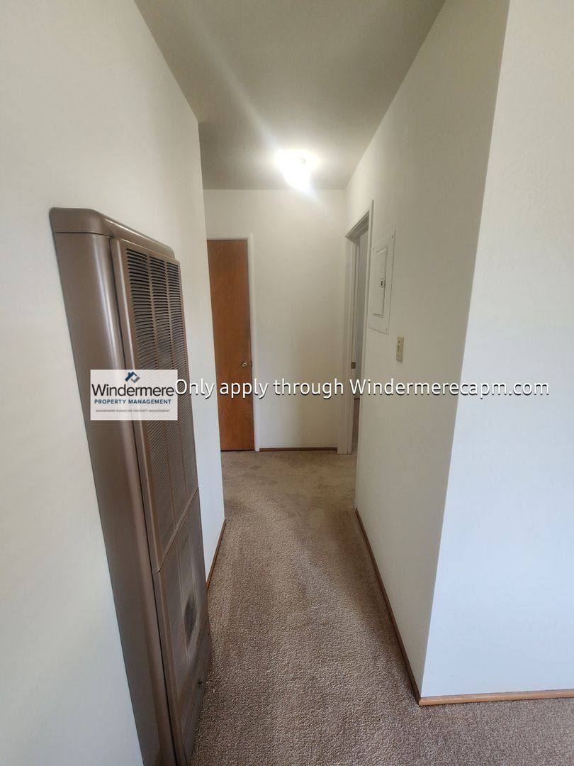 Apartment for rent at 4421 Del Rio Rd, Sacramento, CA 95822