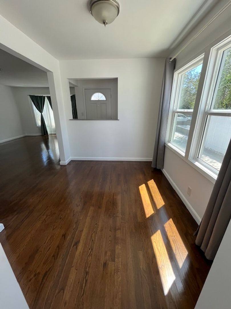 House for rent at 14313 Collins St, Van Nuys, CA 91401
