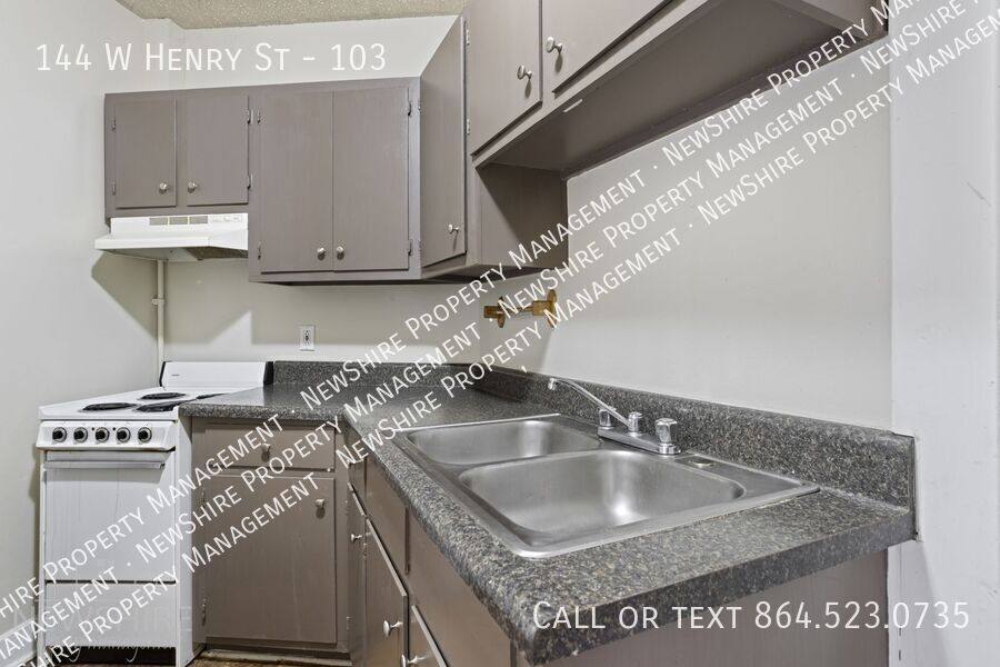 Apartment for rent at 144 W Henry St #103, Spartanburg, SC 29306