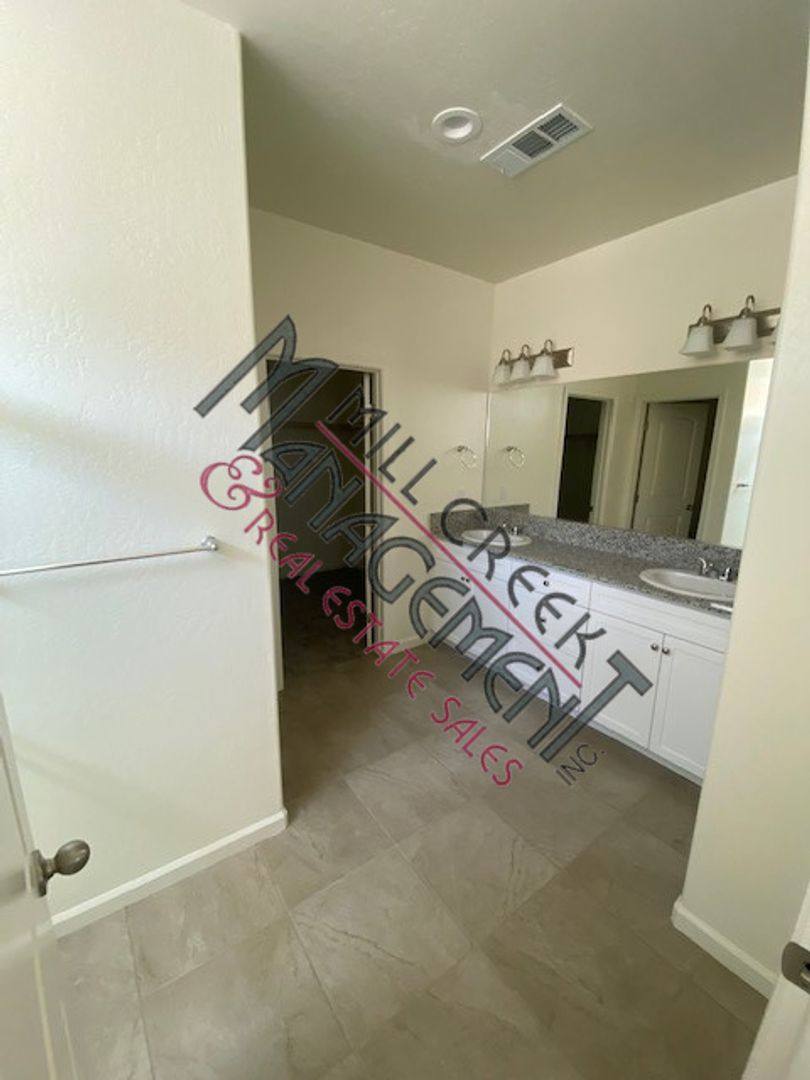 House for rent at 3909 W Nellis Ave, Visalia, CA 93277