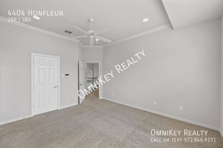 Townhouse for rent at 4404 Honfleur, Irving, TX 75038
