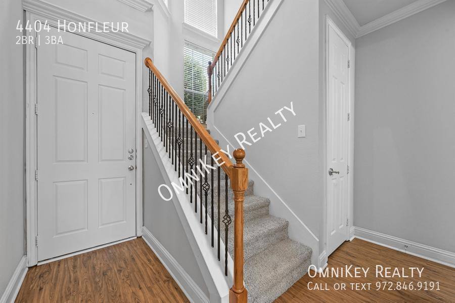 Townhouse for rent at 4404 Honfleur, Irving, TX 75038