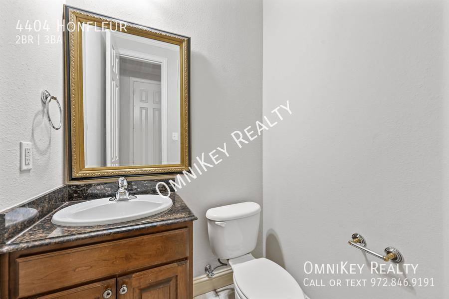 Townhouse for rent at 4404 Honfleur, Irving, TX 75038
