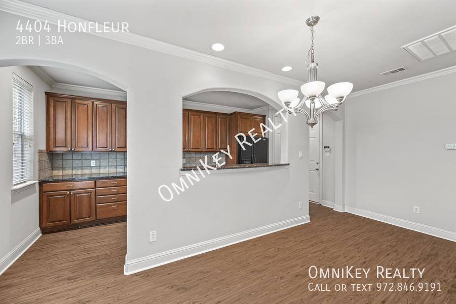 Townhouse for rent at 4404 Honfleur, Irving, TX 75038