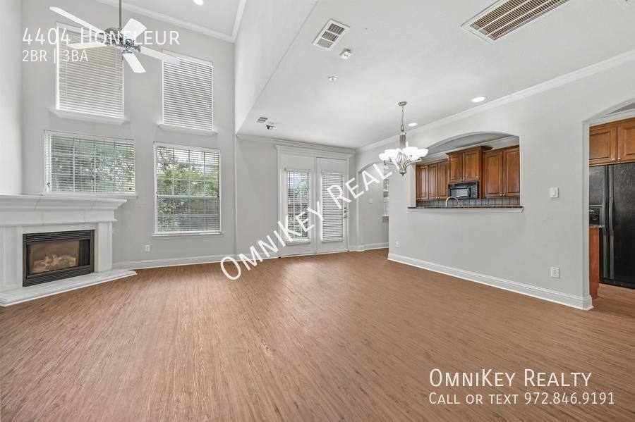 Townhouse for rent at 4404 Honfleur, Irving, TX 75038