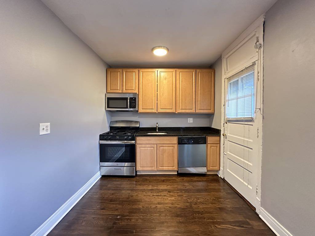 Apartment for rent at 3602 Sunnyside #5, Chicago, IL 60625