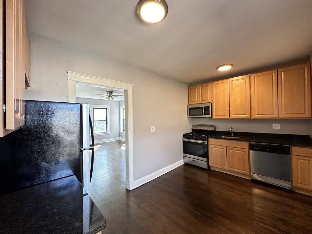 Apartment for rent at 3602 Sunnyside #5, Chicago, IL 60625