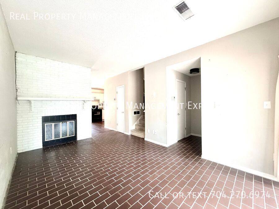 Condo for rent at 414 W 8th St, Charlotte, NC 28202