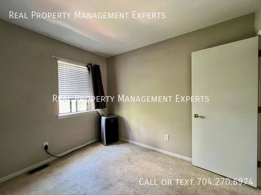 Condo for rent at 414 W 8th St, Charlotte, NC 28202