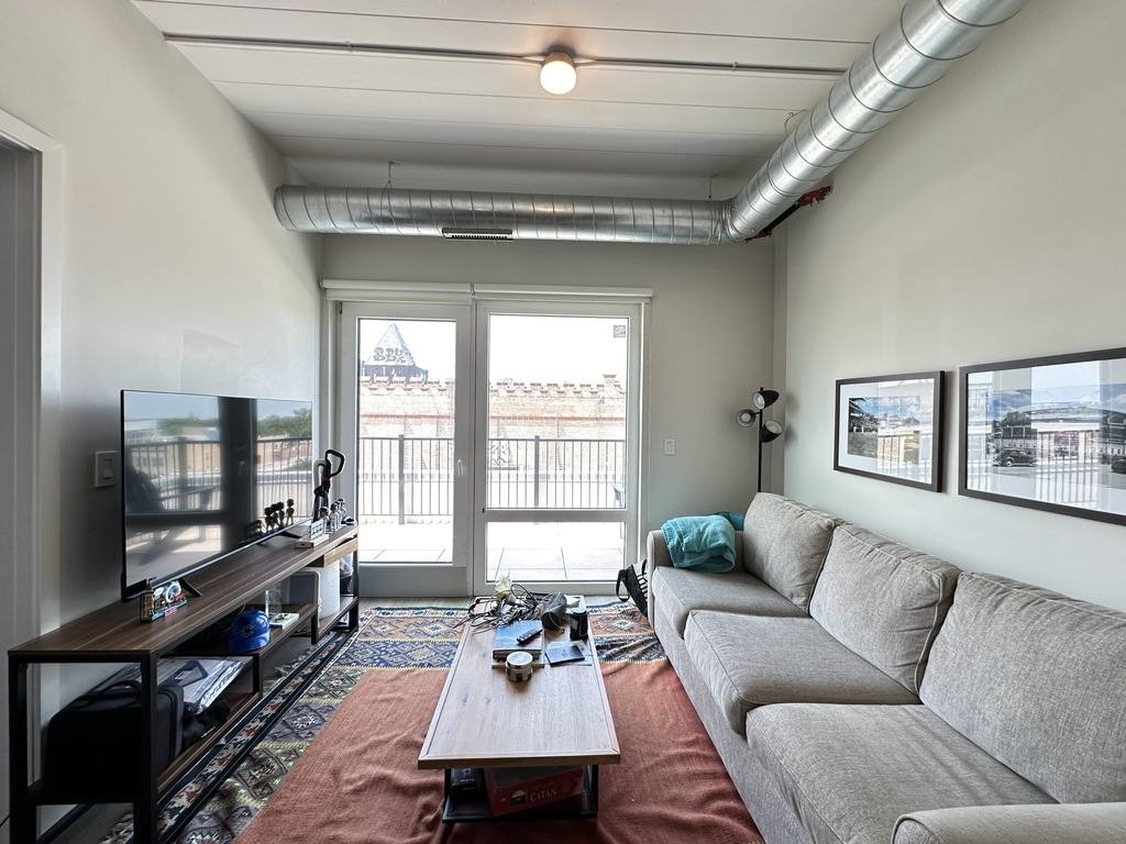 Apartment for rent at 939 Belmont #P306, Chicago, IL 60657