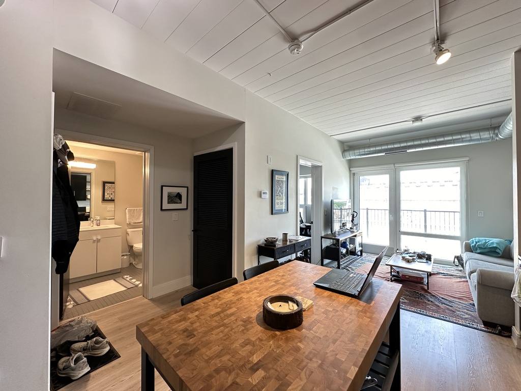 Apartment for rent at 941 Belmont #D306, Chicago, IL 60657