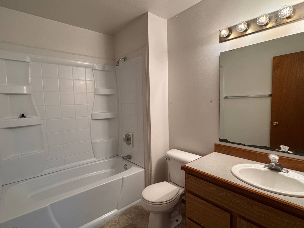 Apartment for rent at 409 S 50th Ave, Yakima, WA 98908