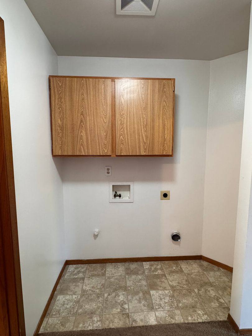Apartment for rent at 409 S 50th Ave, Yakima, WA 98908