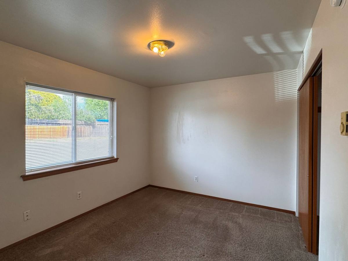Apartment for rent at 409 S 50th Ave, Yakima, WA 98908