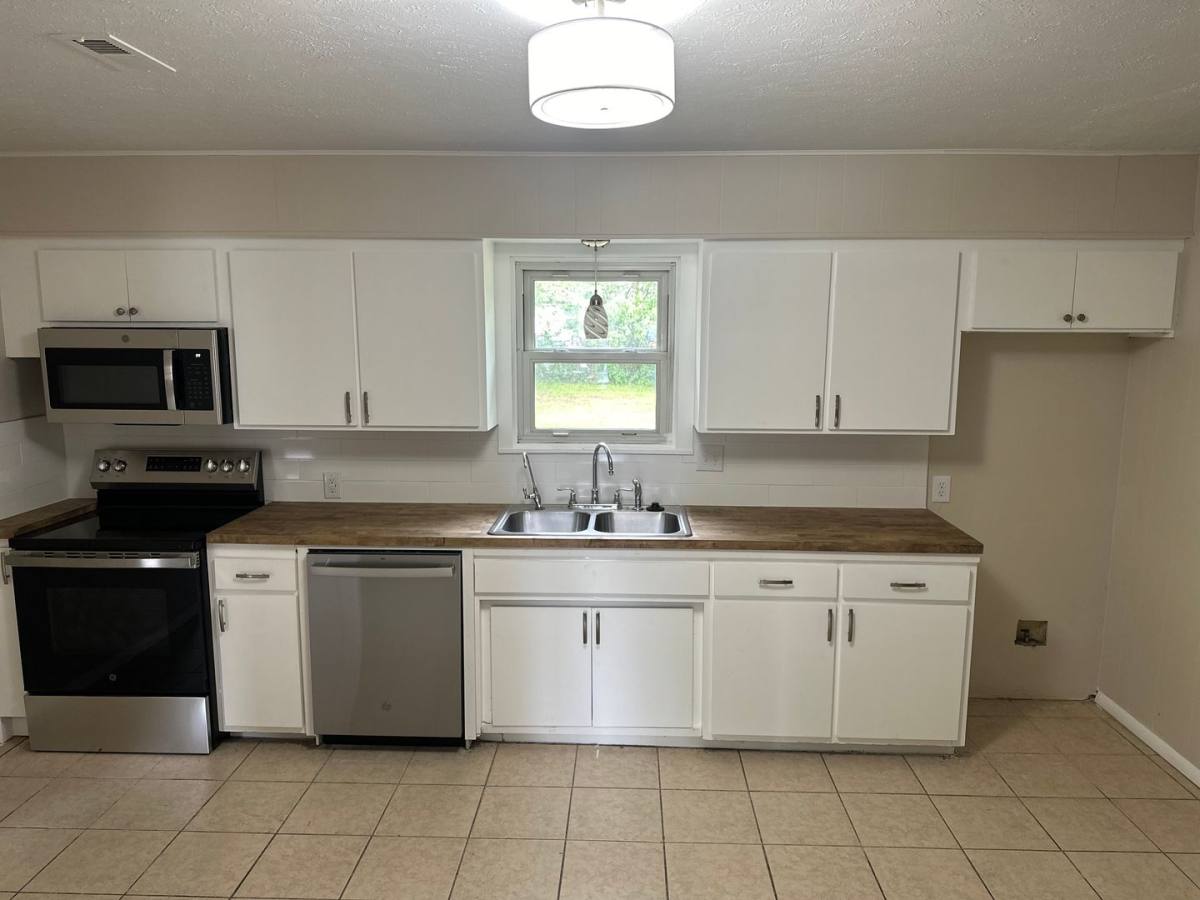 House for rent at 1607 Stone St, Springdale, AR 72762