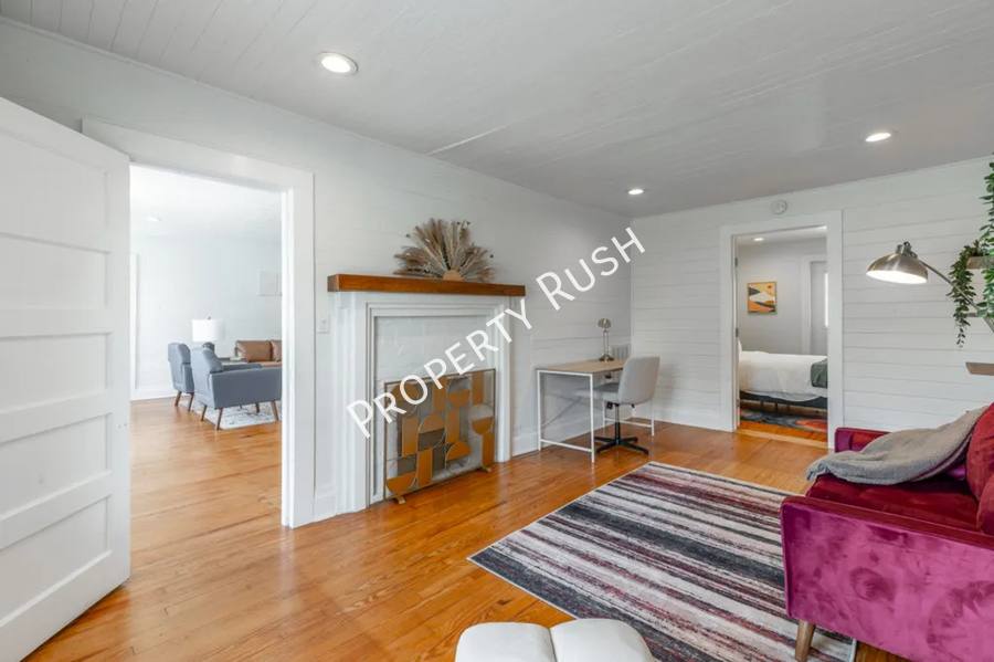 House for rent at 1308 Dry Valley Rd, Rossville, GA 30741