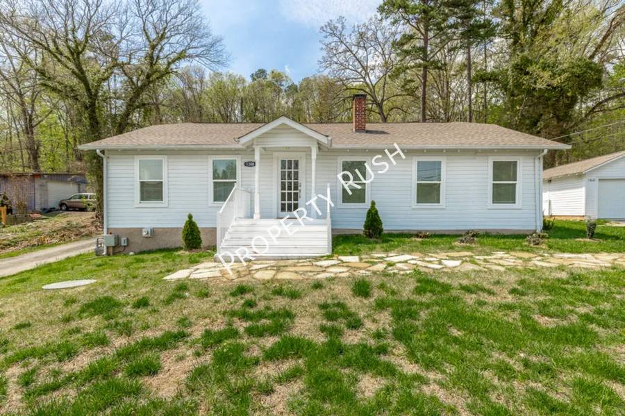 House for rent at 1308 Dry Valley Rd, Rossville, GA 30741