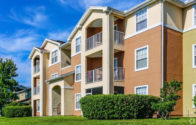 Townhouse for rent at 5926 Lake Pointe Village Circle, Orlando, FL 32822