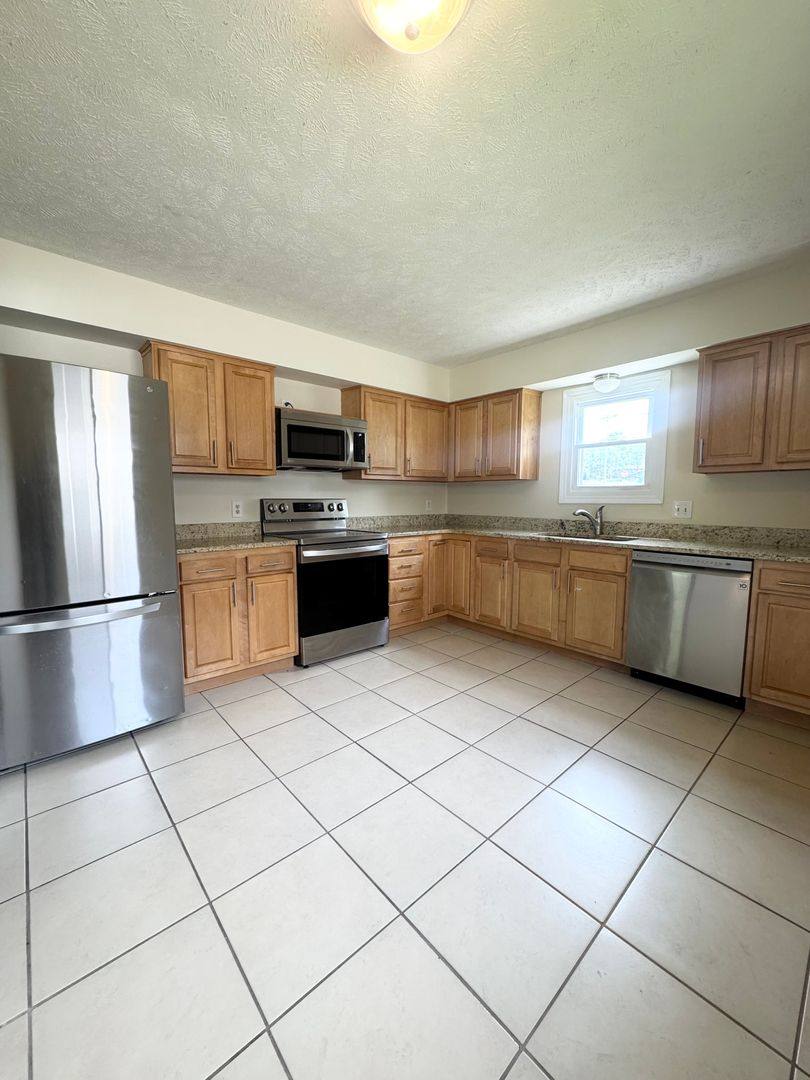 House for rent at 6505 Lafayette Ave, Omaha, NE 68132