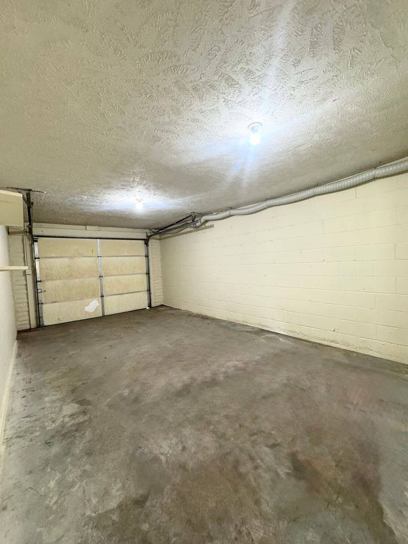 House for rent at 6505 Lafayette Ave, Omaha, NE 68132