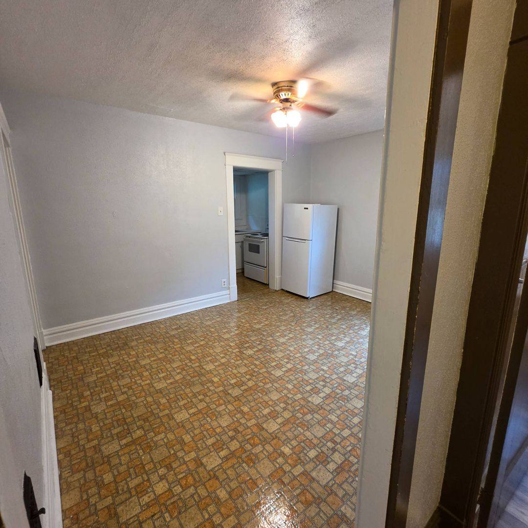 Apartment for rent at 1904 Highland, New Castle, PA 16101